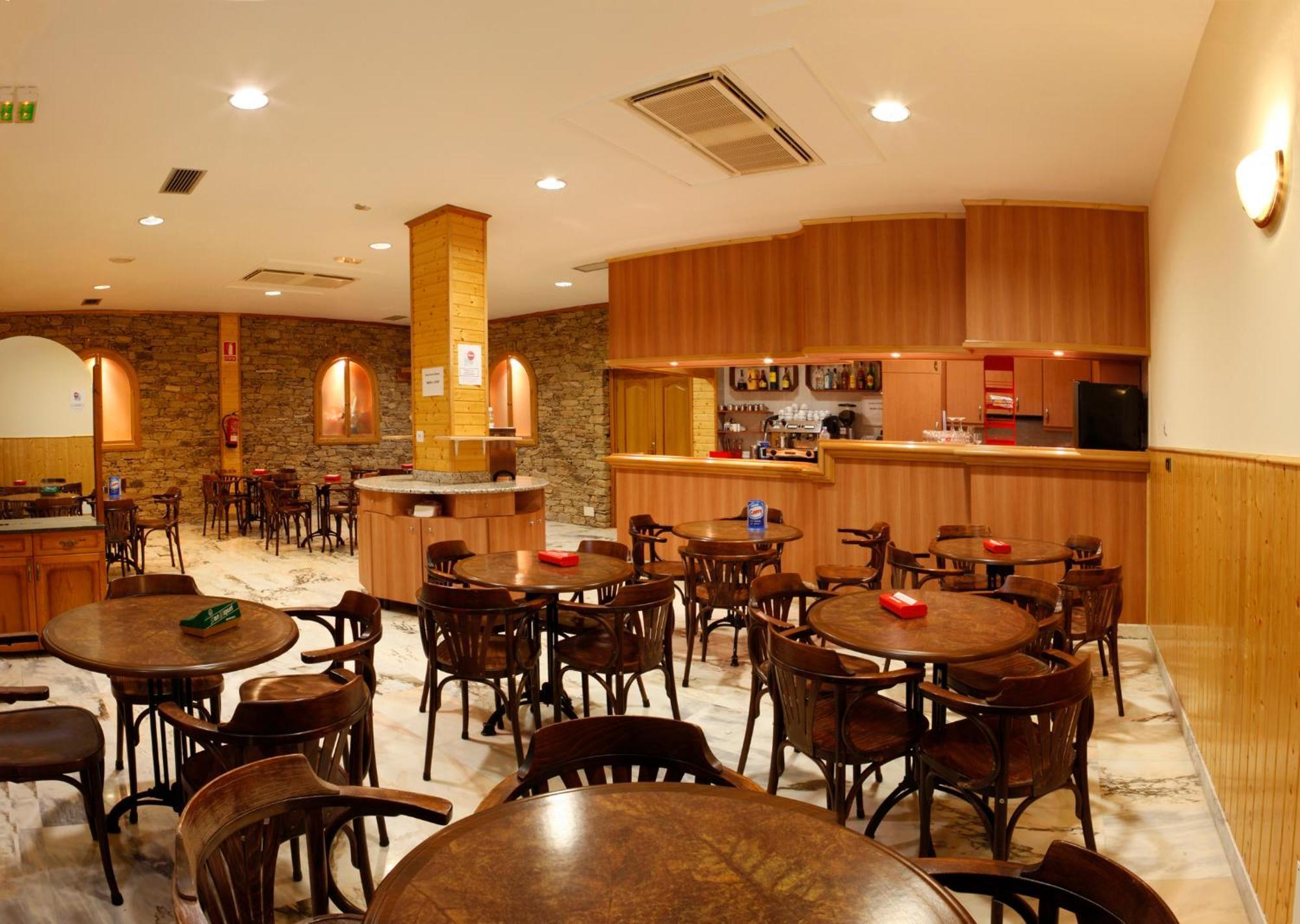 Hotel Park Ноя Екстериор снимка