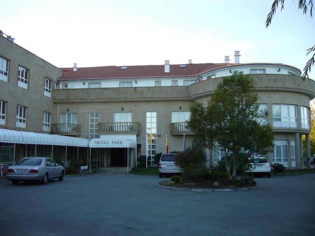 Hotel Park Ноя Екстериор снимка