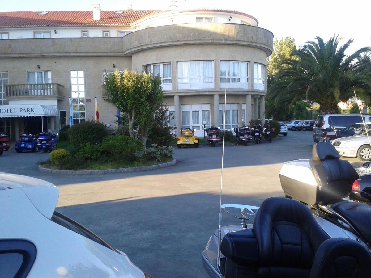 Hotel Park Ноя Екстериор снимка